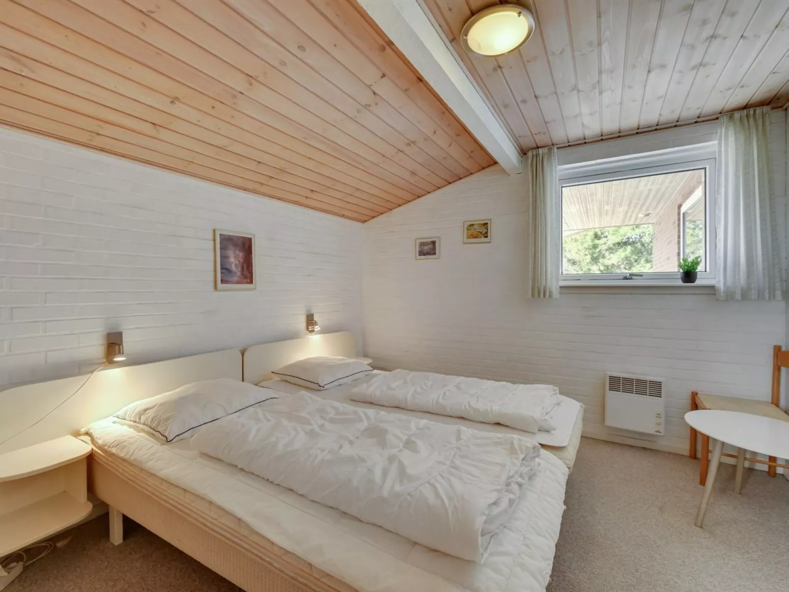 "Nanette" - 300m to the fjord-Dedans