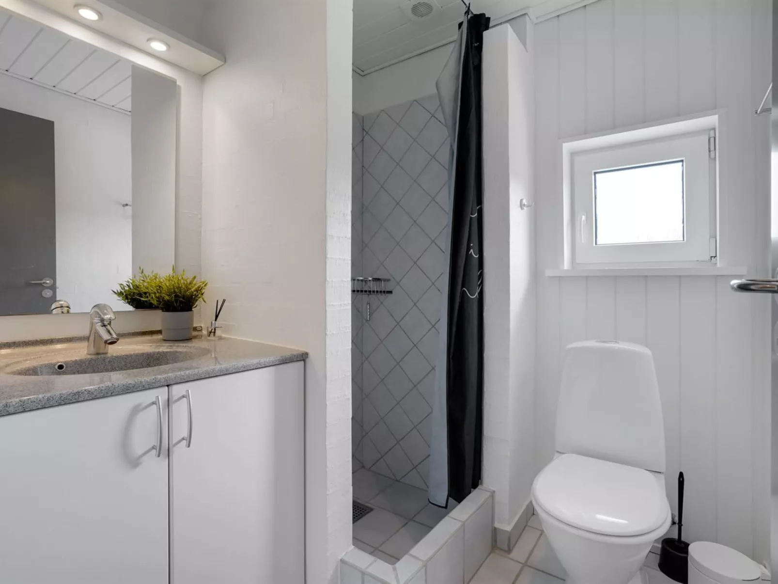 "Alli" - 800m from the sea-Dedans