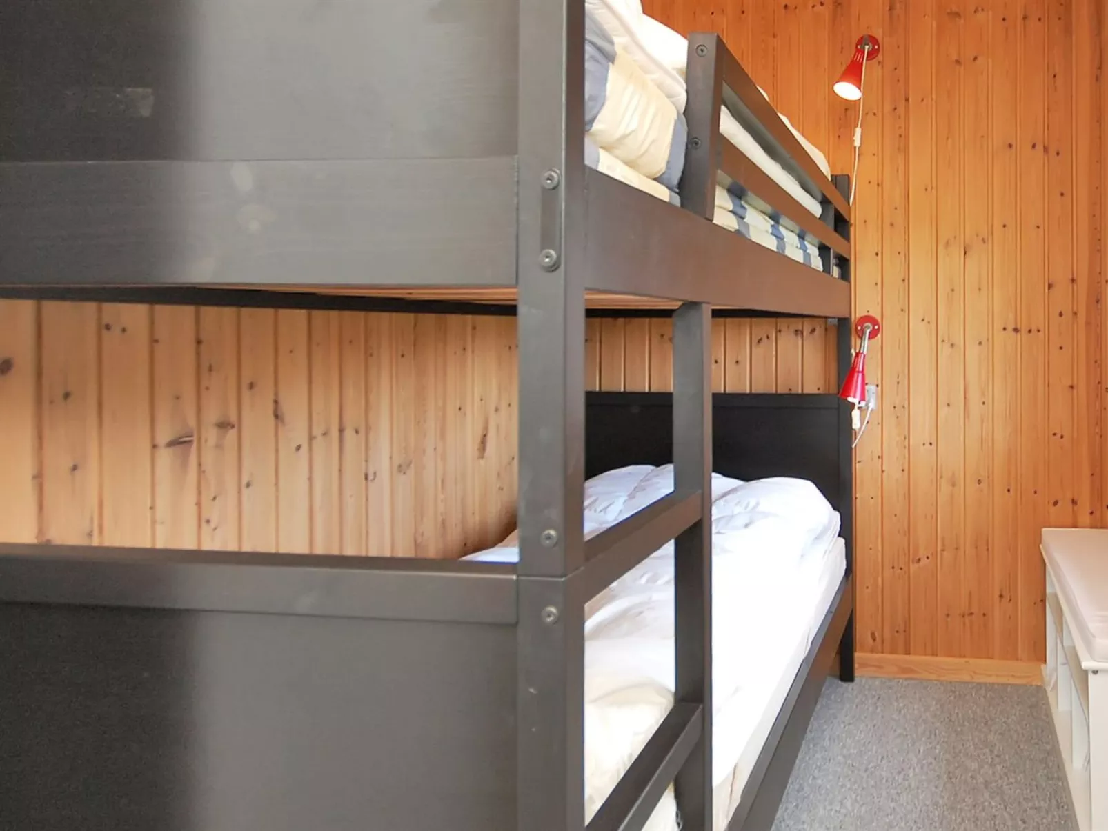 "Nore" - 350m from the sea-Inside