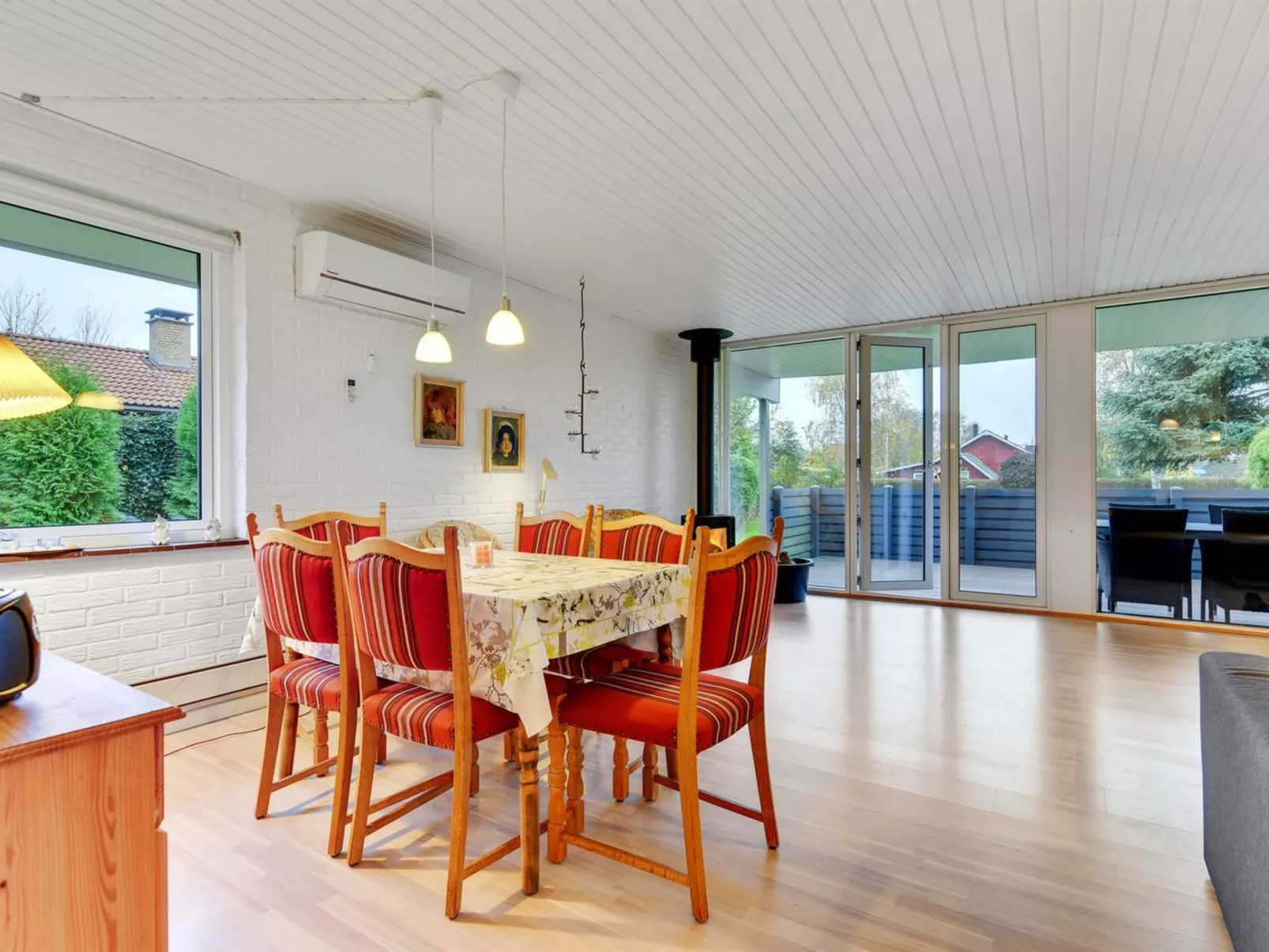 "Umen" - 300m from the sea-Inside