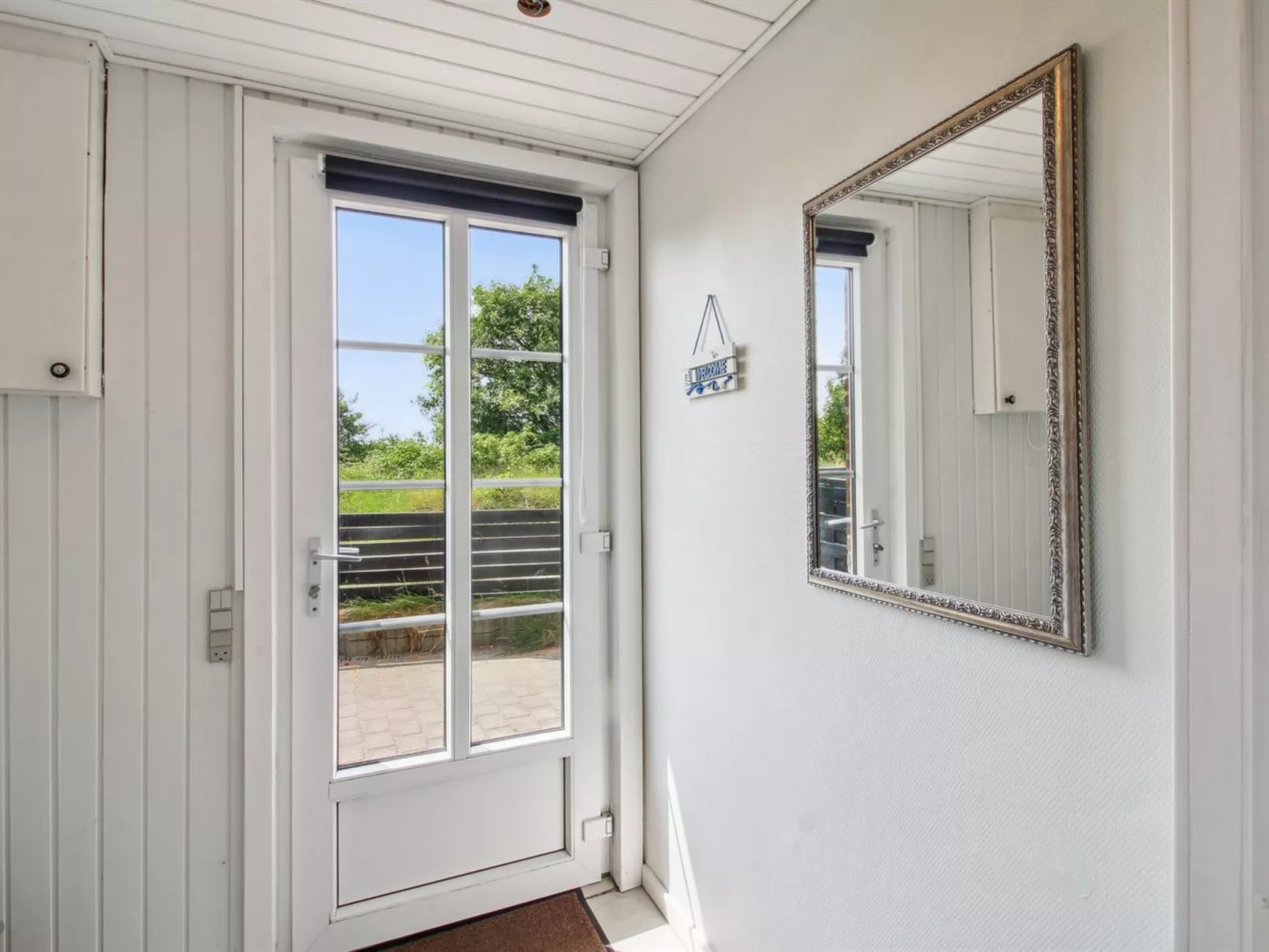 "Øvli" - 3.8km from the sea-Drinnen