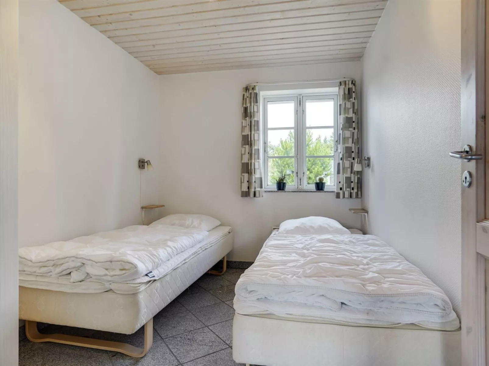 "Nana" - 4km from the sea-Drinnen