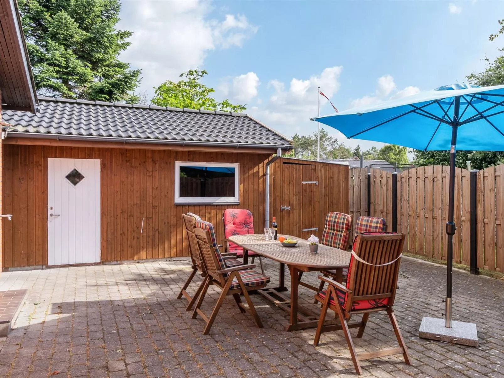 "Philip" - 2km from the sea-Outside