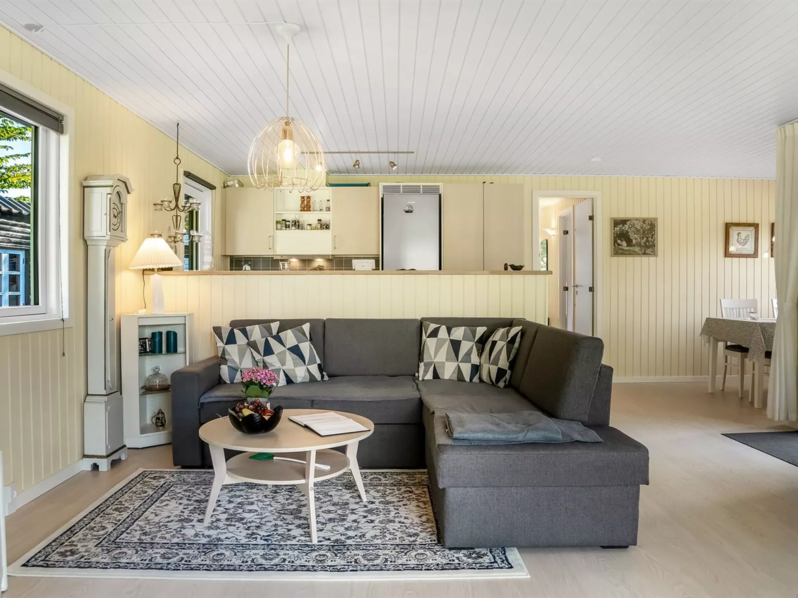 "Gunhil" - 200m from the sea