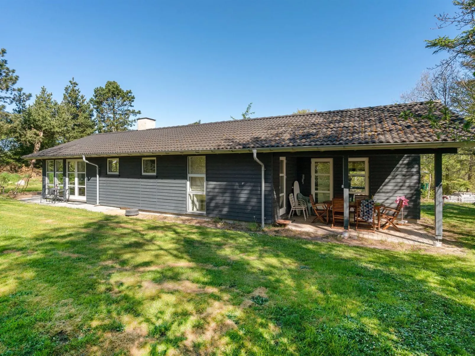 "Marlien" - 1km to the fjord-Draußen