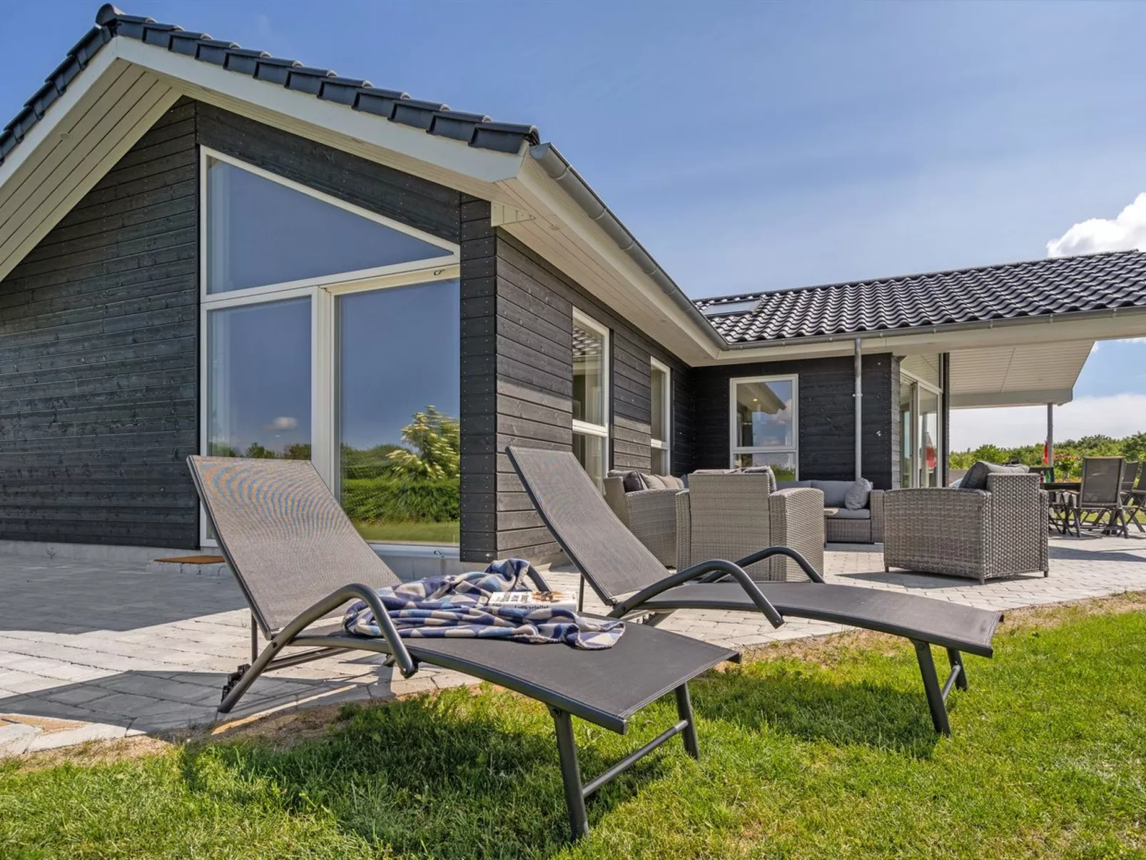 "Elsebet" - 600m from the sea-Outside