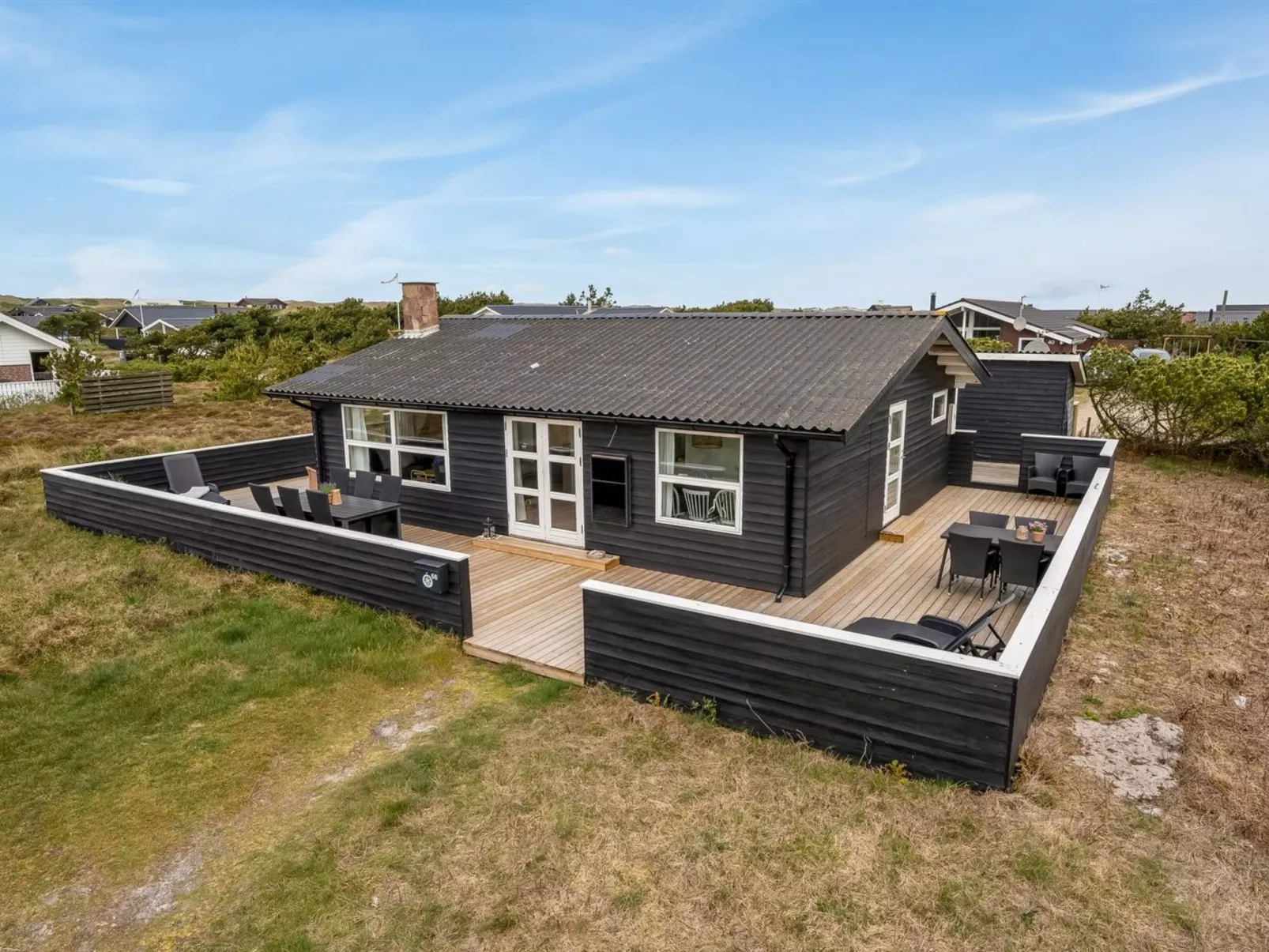 "Arbnora" - 400m from the sea-Draußen