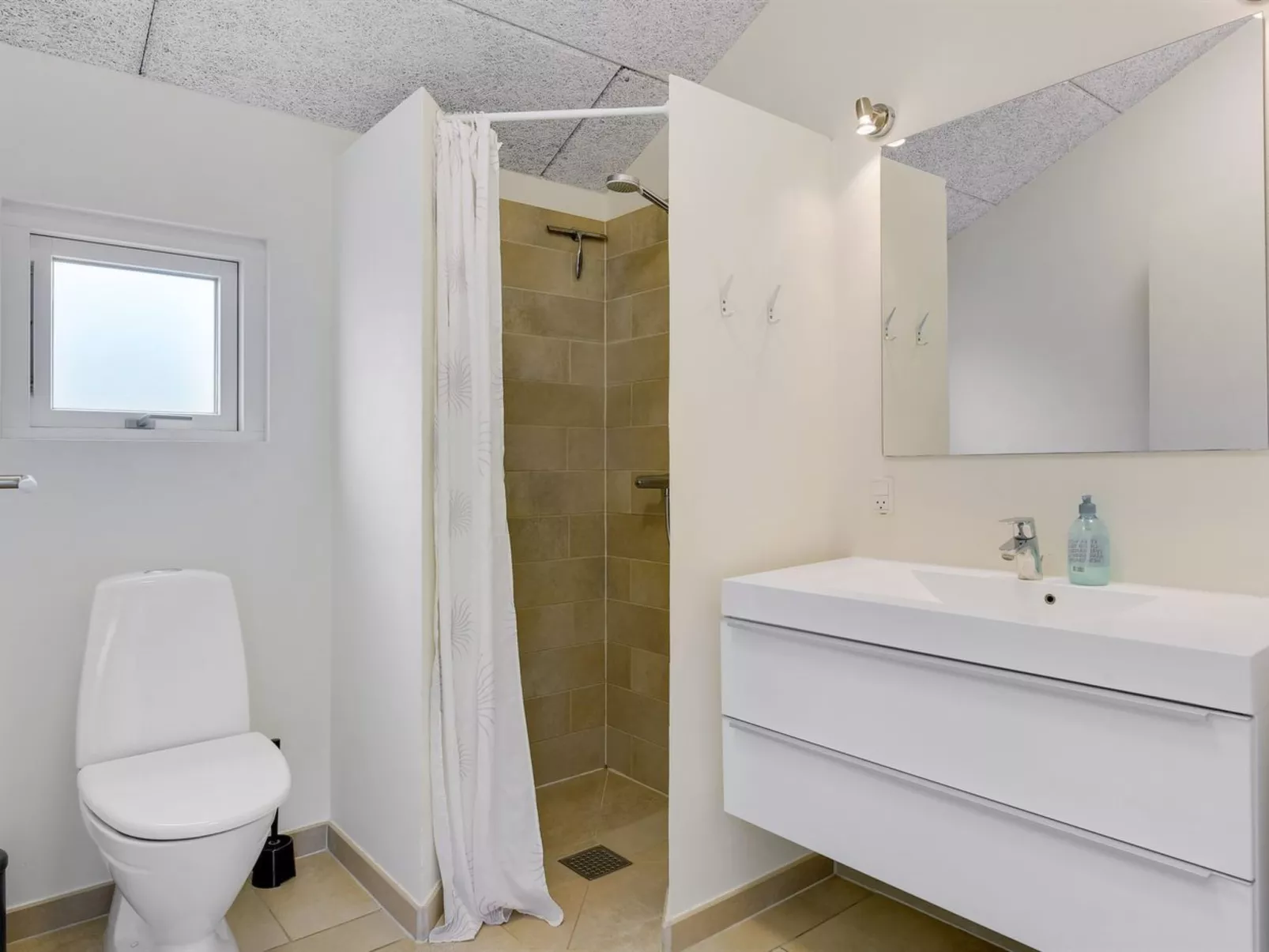 "Finja" - 500m from the sea-Dedans