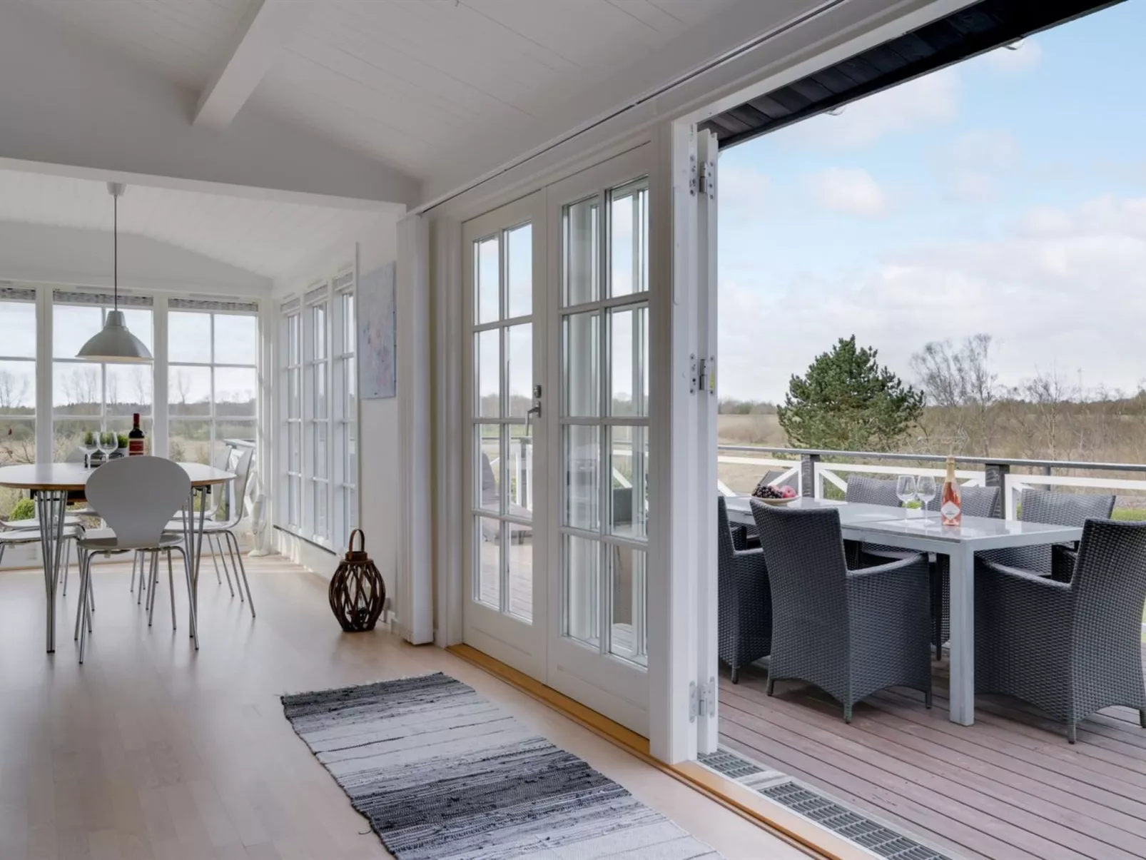 "Ylermi" - 1.5km from the sea-Inside