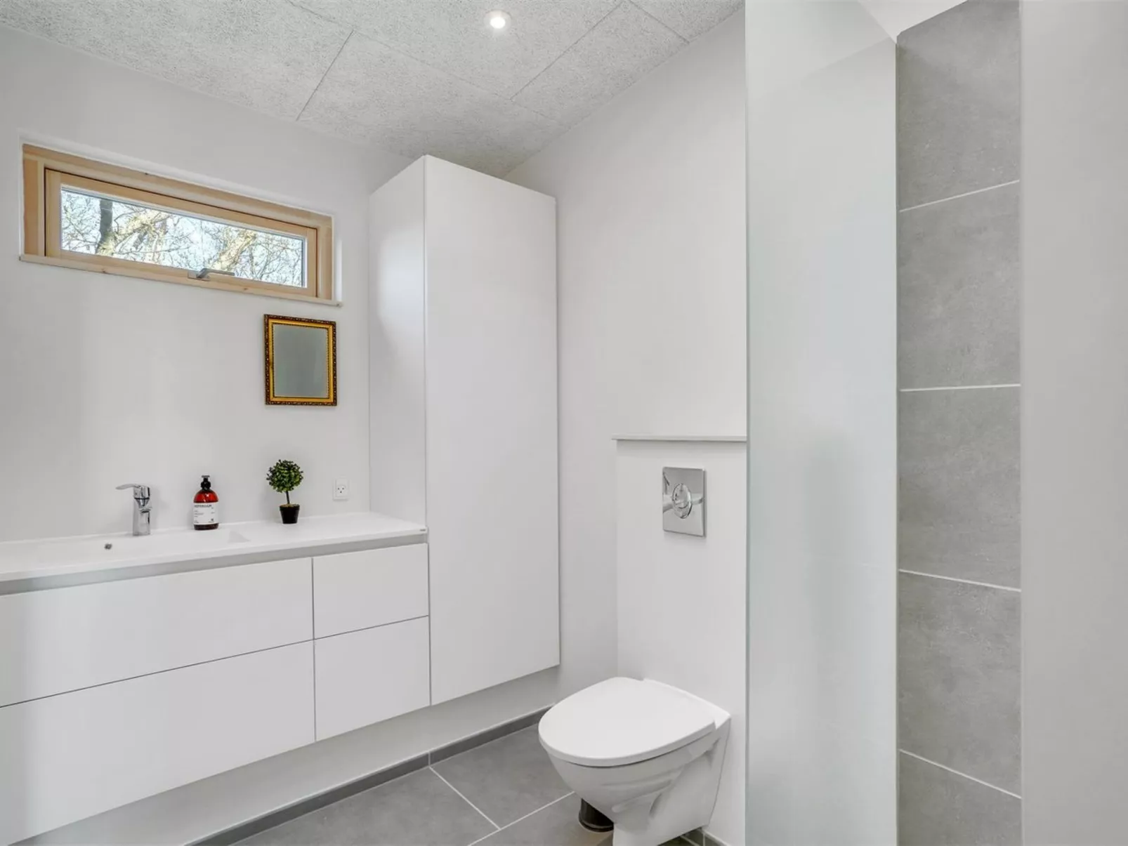 "Haubert" - 500m to the fjord-Dedans