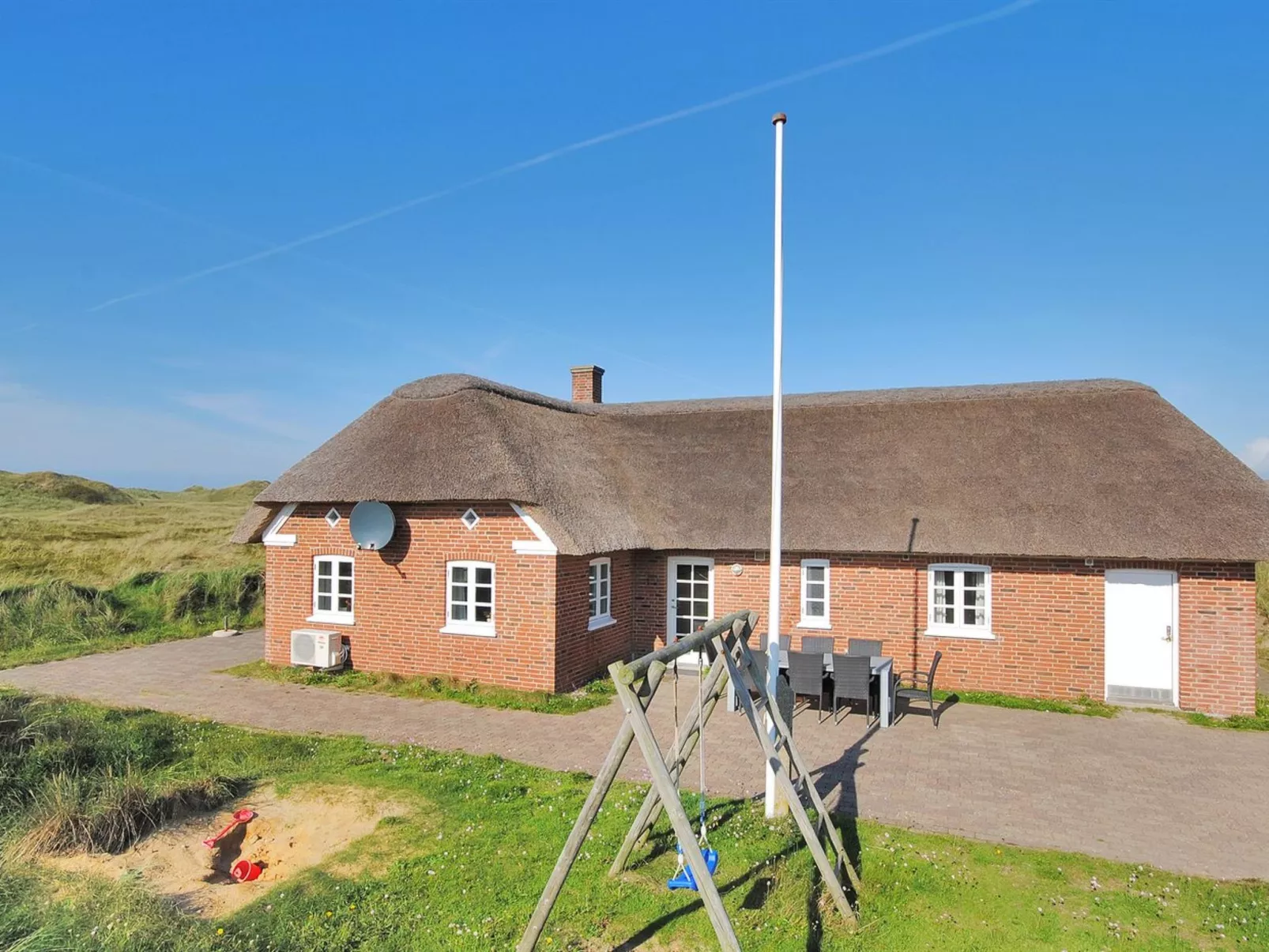 "Skuli" - 200m from the sea-Dehors