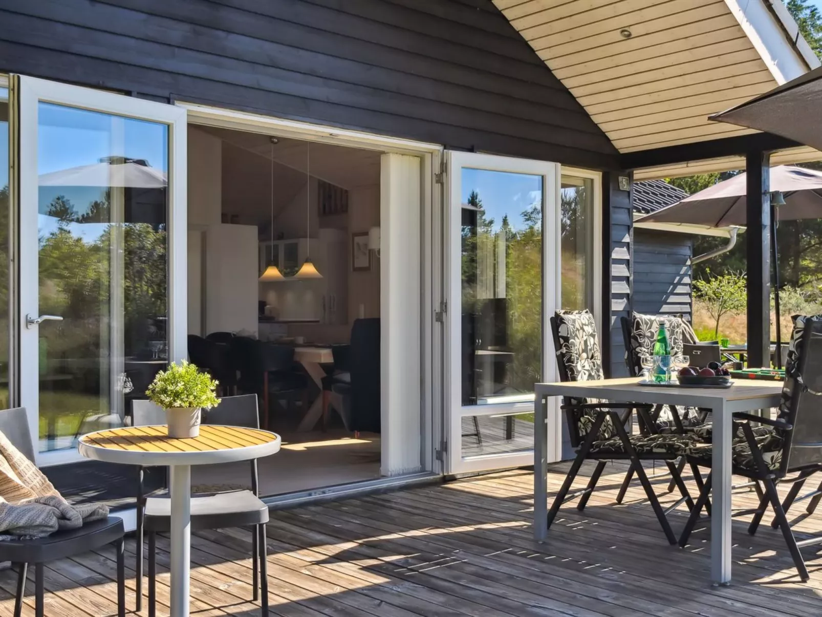 "Swen" - 1.3km from the sea-Draußen