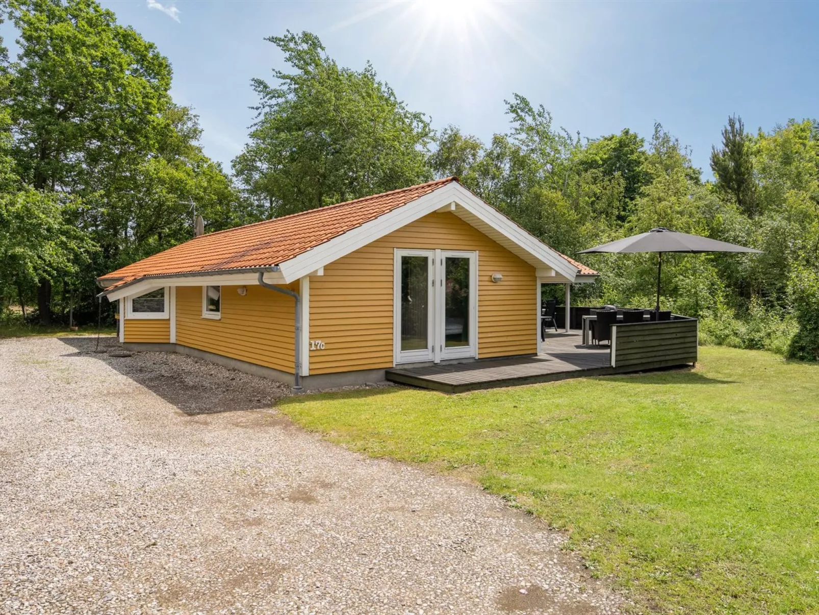 "Landuin" - 230m from the sea-Outside