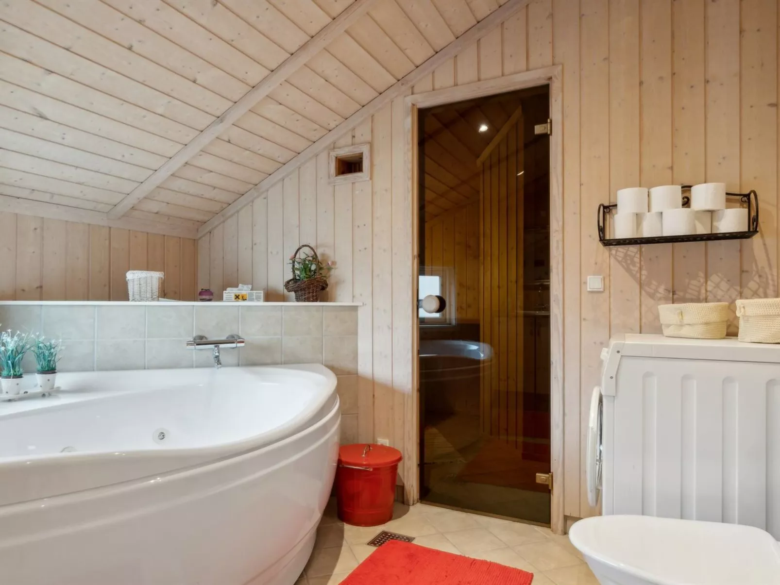 "Hane" - 150m from the sea-Inside