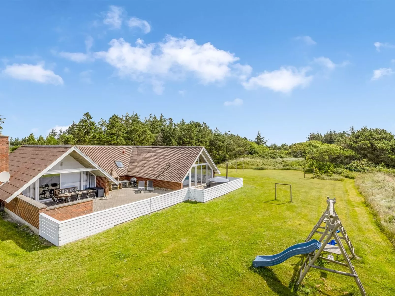 "Tuomi" - 900m from the sea-Outside