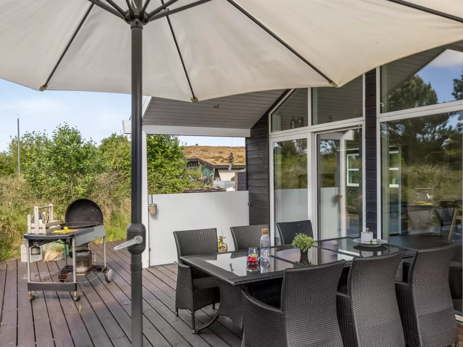 "Minke" - 2.2km from the sea-Outside