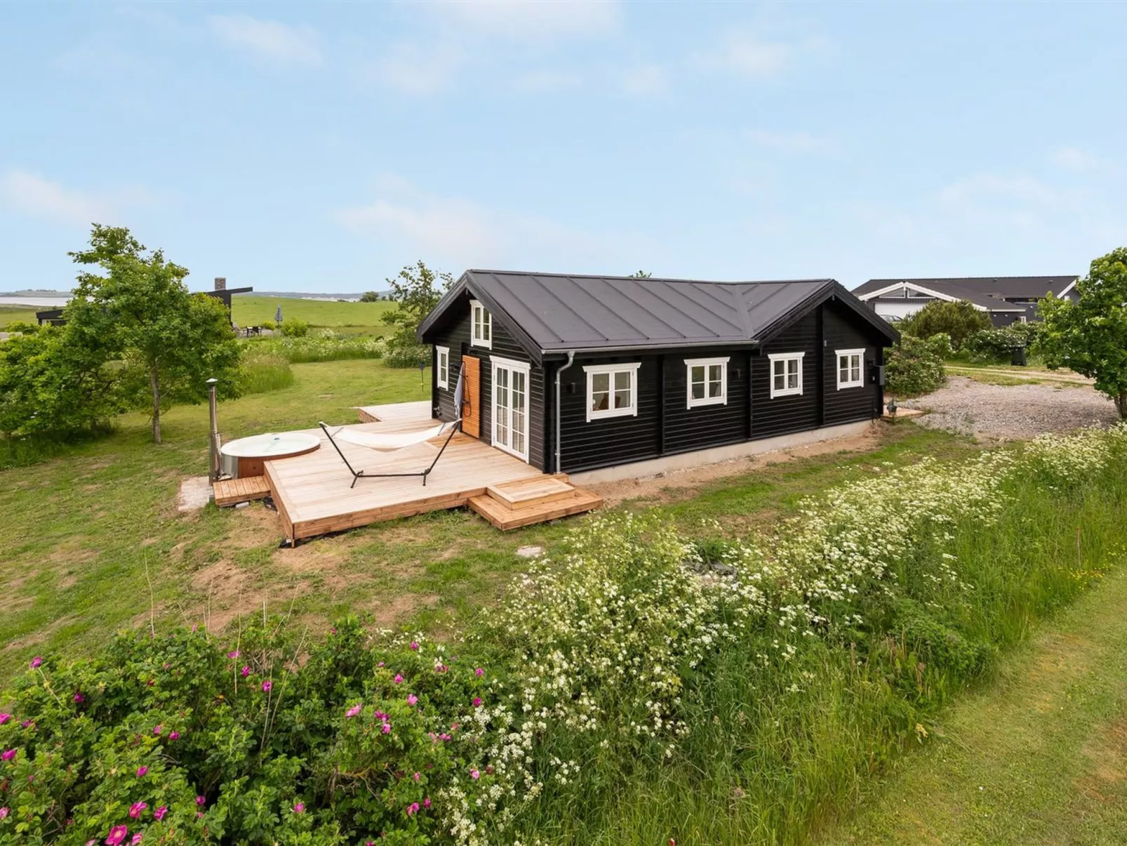 "Siebelt" - 200m from the sea-Outside