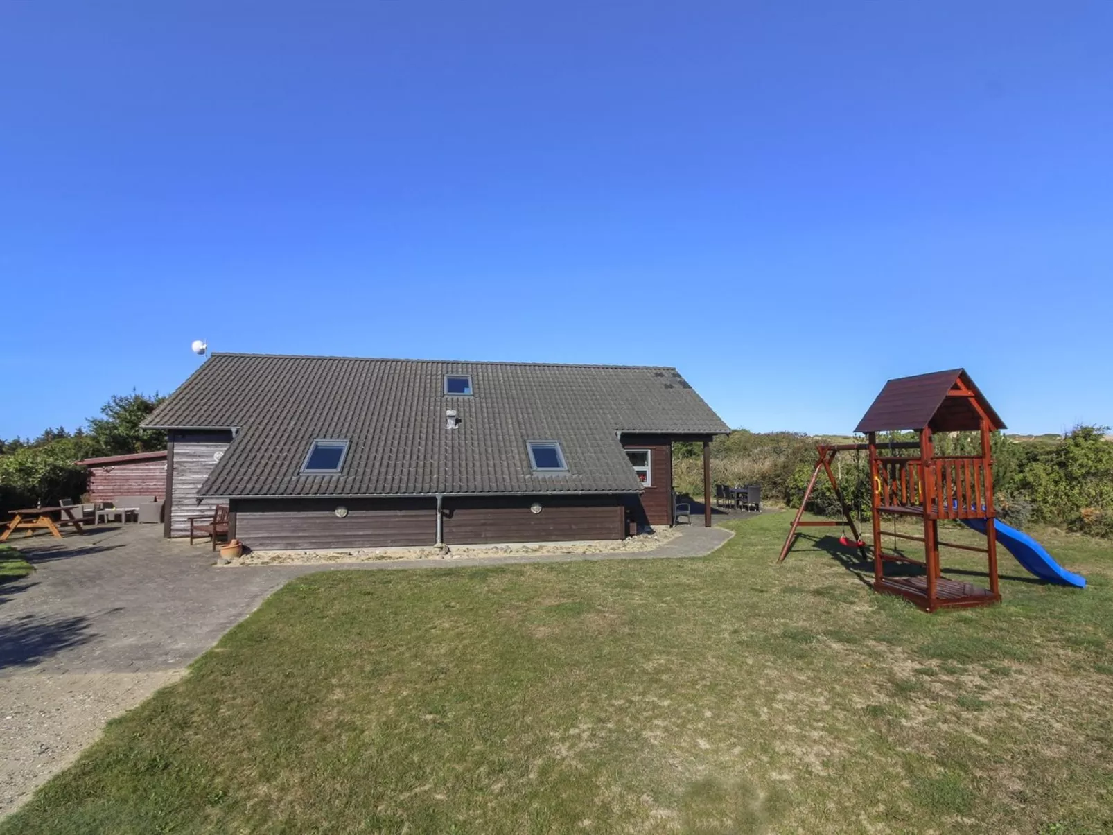 "Lothen" - 500m from the sea-Outside