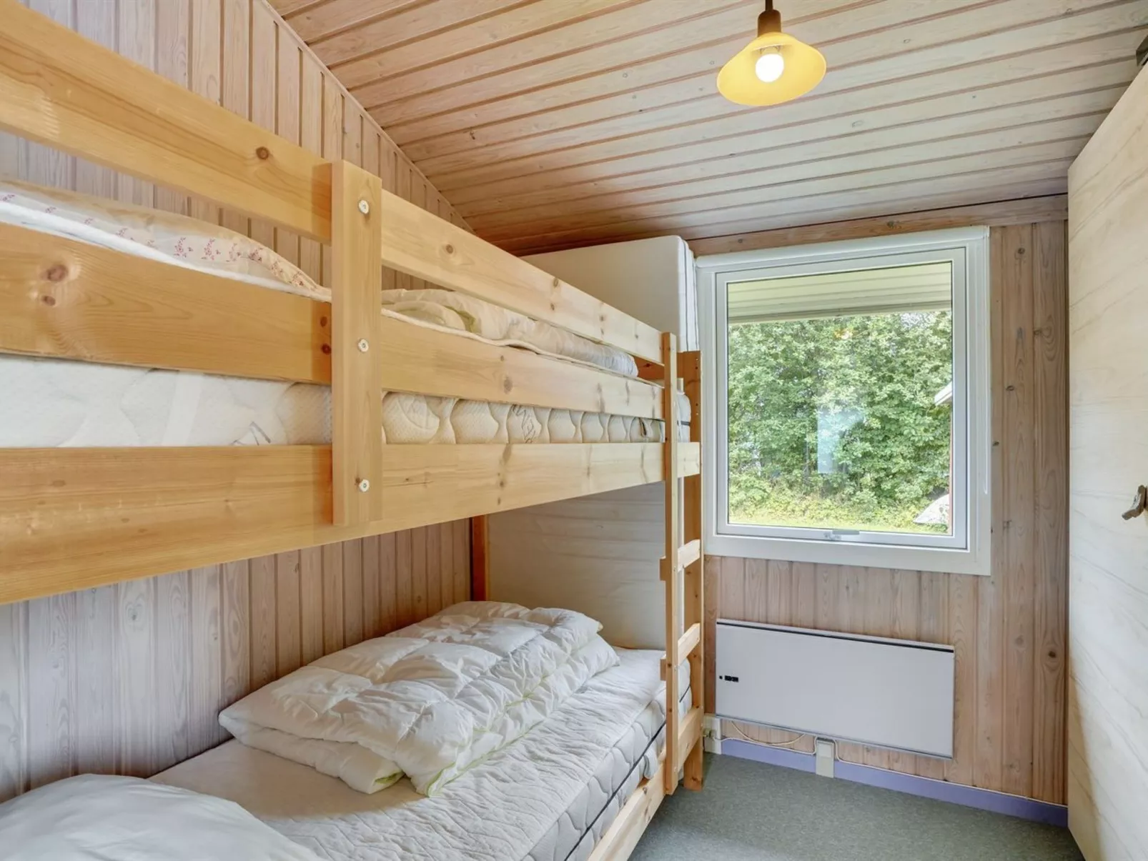 "Dali" - 400m to the fjord-Inside