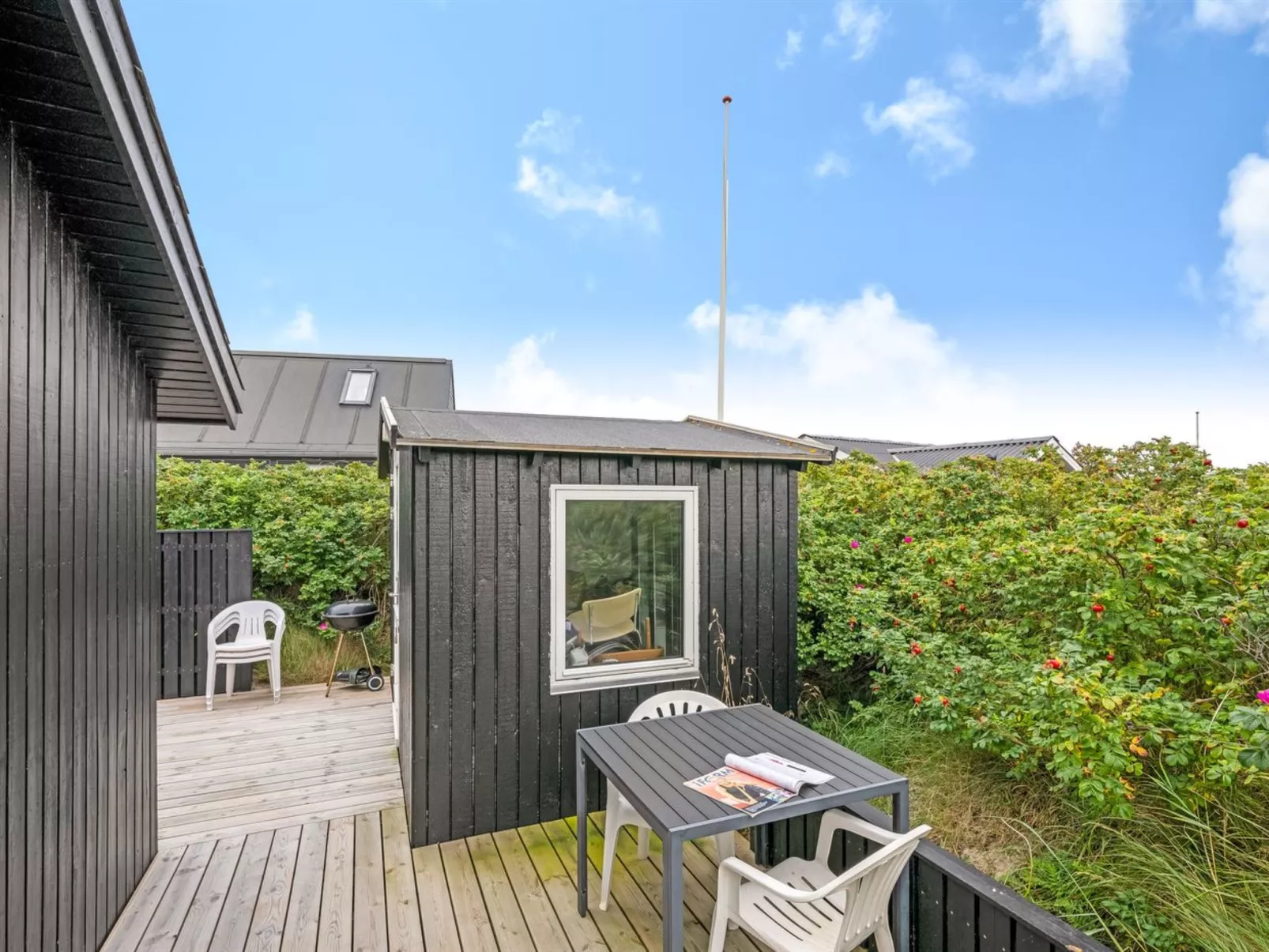 "Köbes" - 200m from the sea-Draußen