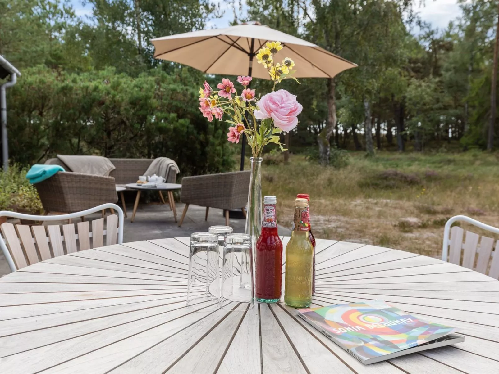 "Læff" - 50m from the sea-Draußen