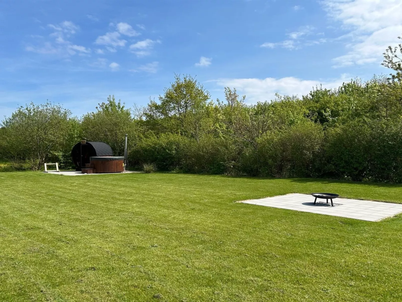 "Hasten" - 600m from the sea-Outside