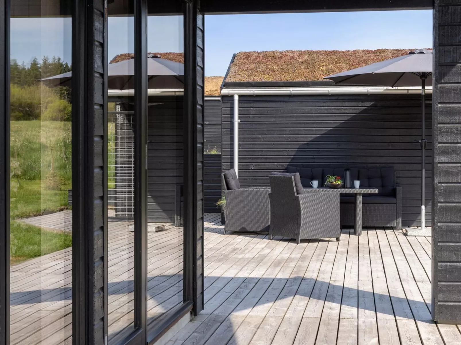 "Dyke" - 1.5km from the sea-Outside