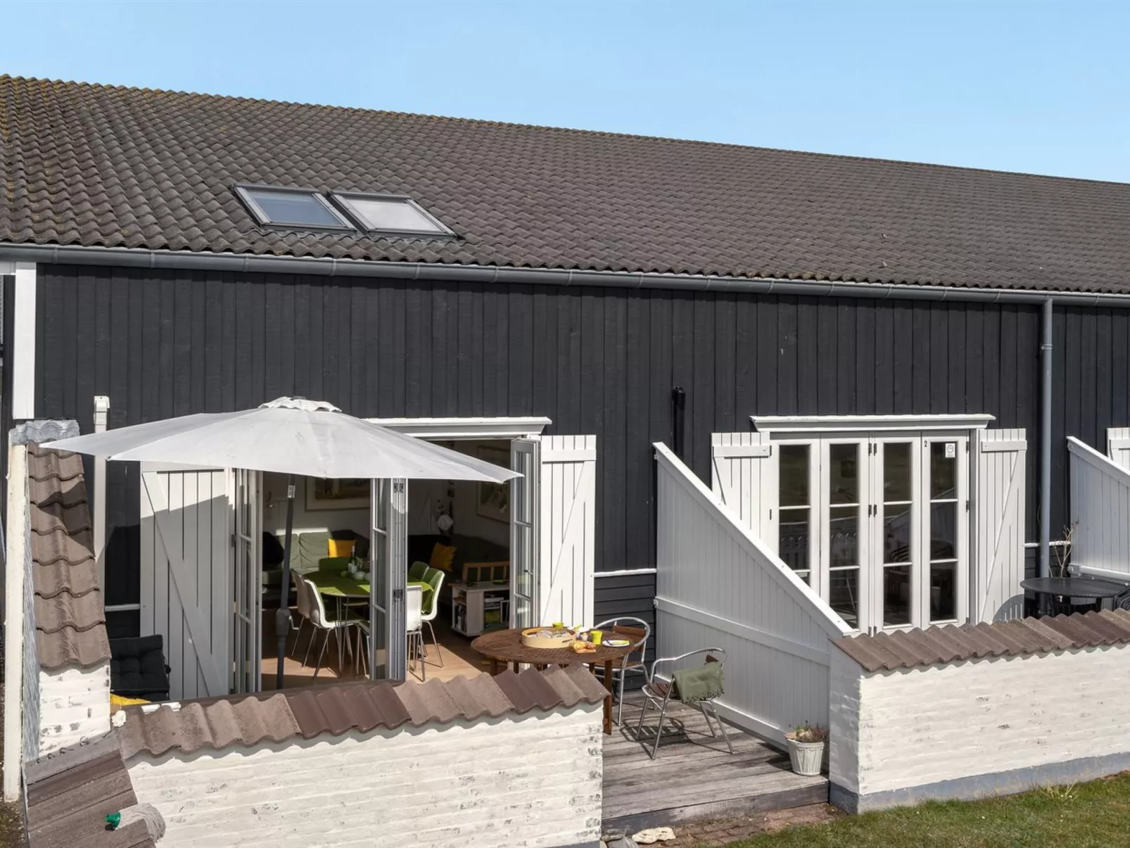 "Siunde" - 100m to the fjord-Outside