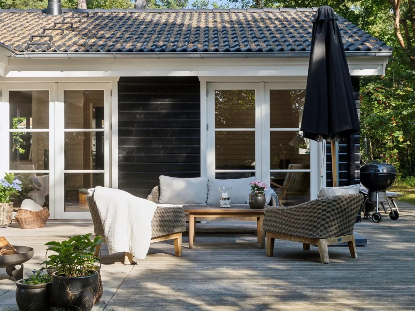 "Anar" - 900m from the sea-Outside