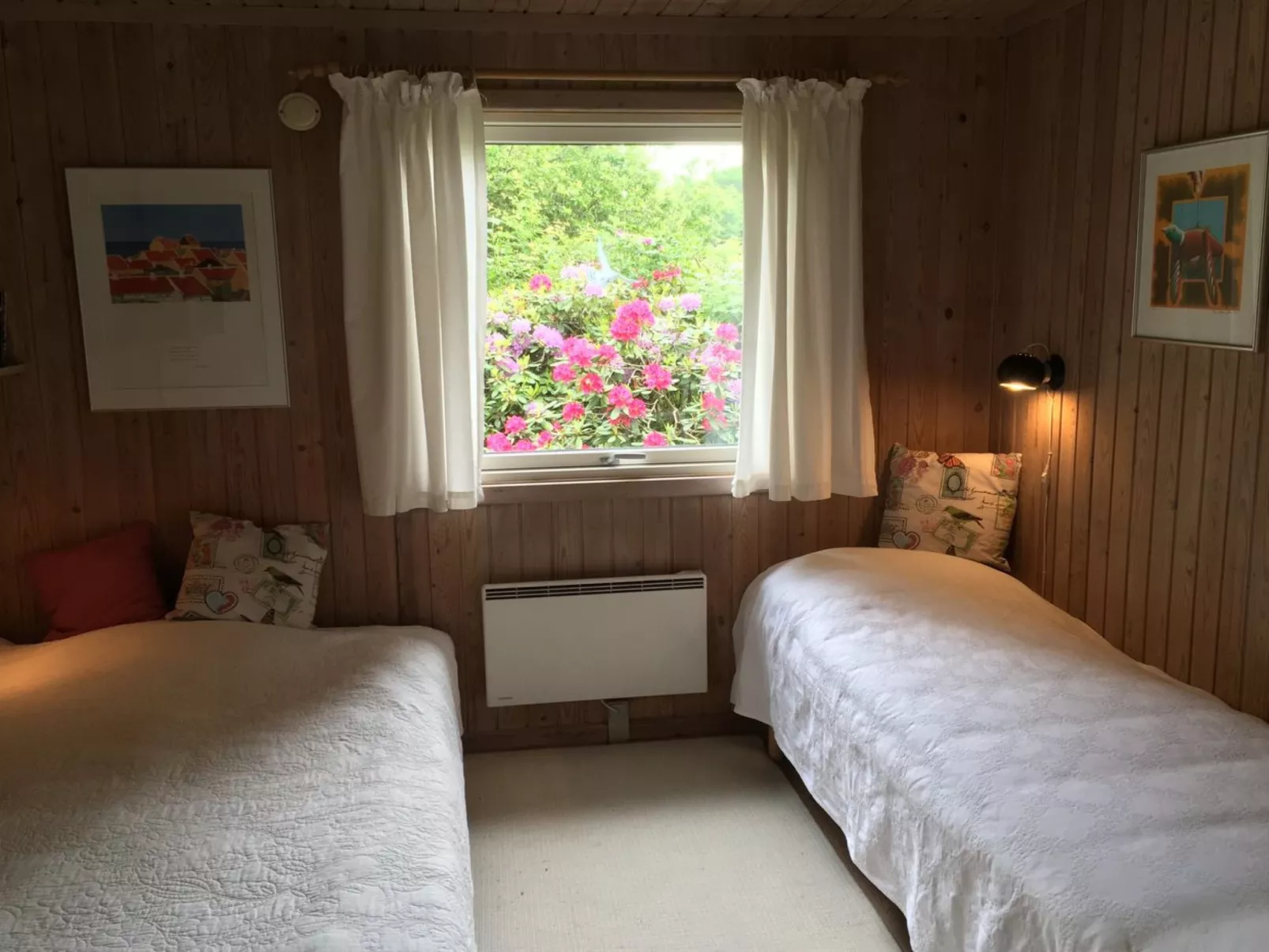 "Naira" - 1.8km from the sea-Inside