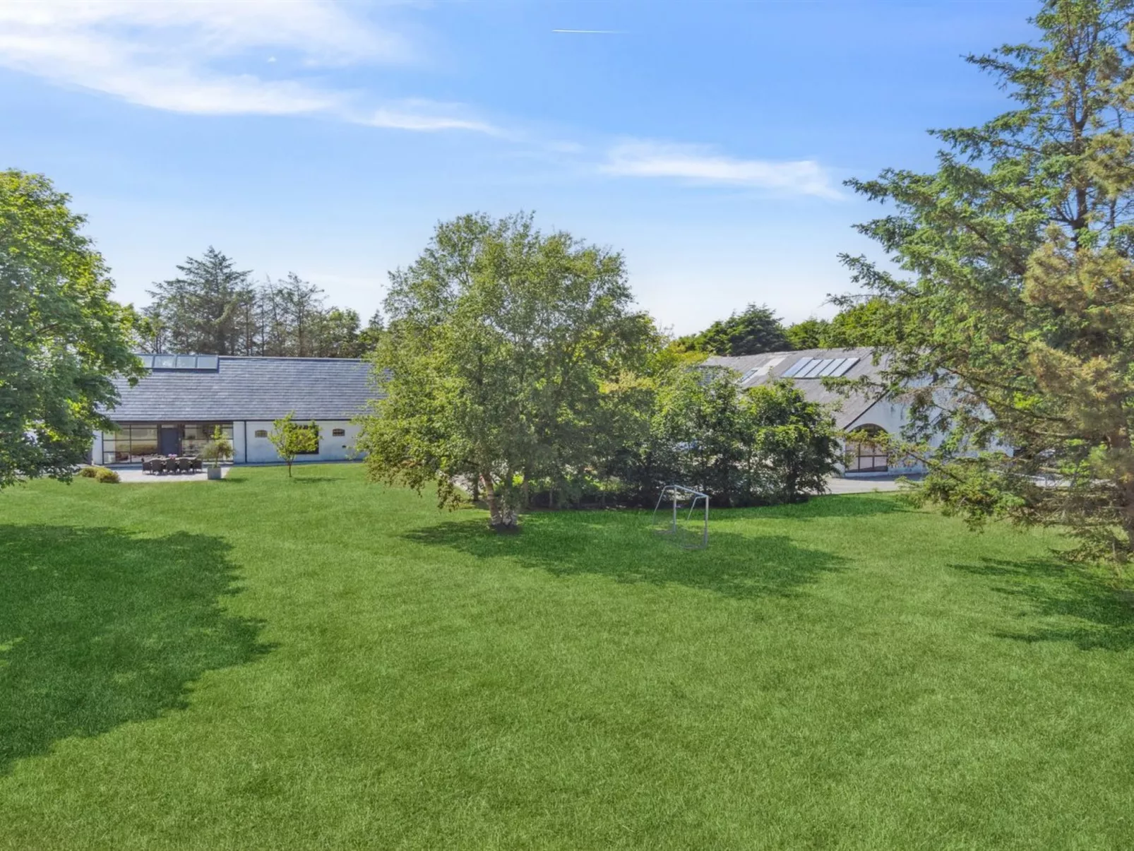 "Thilo" - 2.3km from the sea-Outside