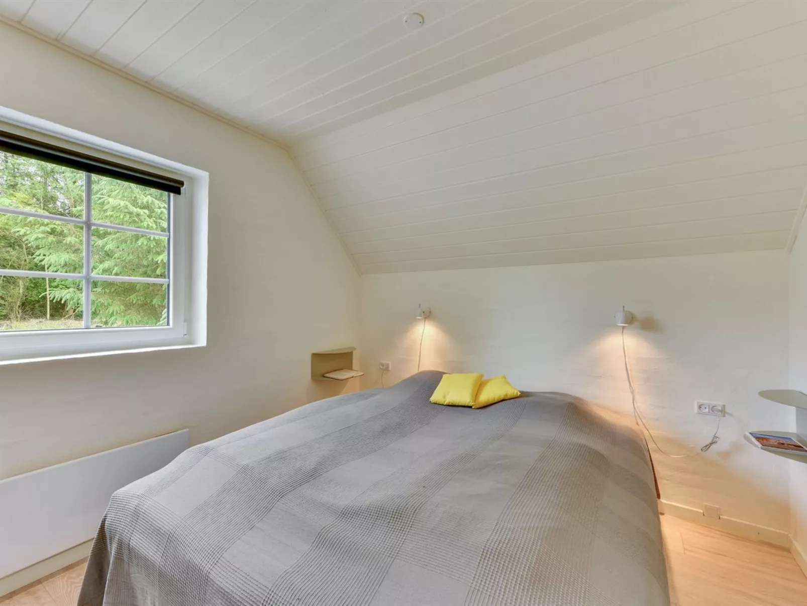 "Erla" - 2.3km from the sea-Inside