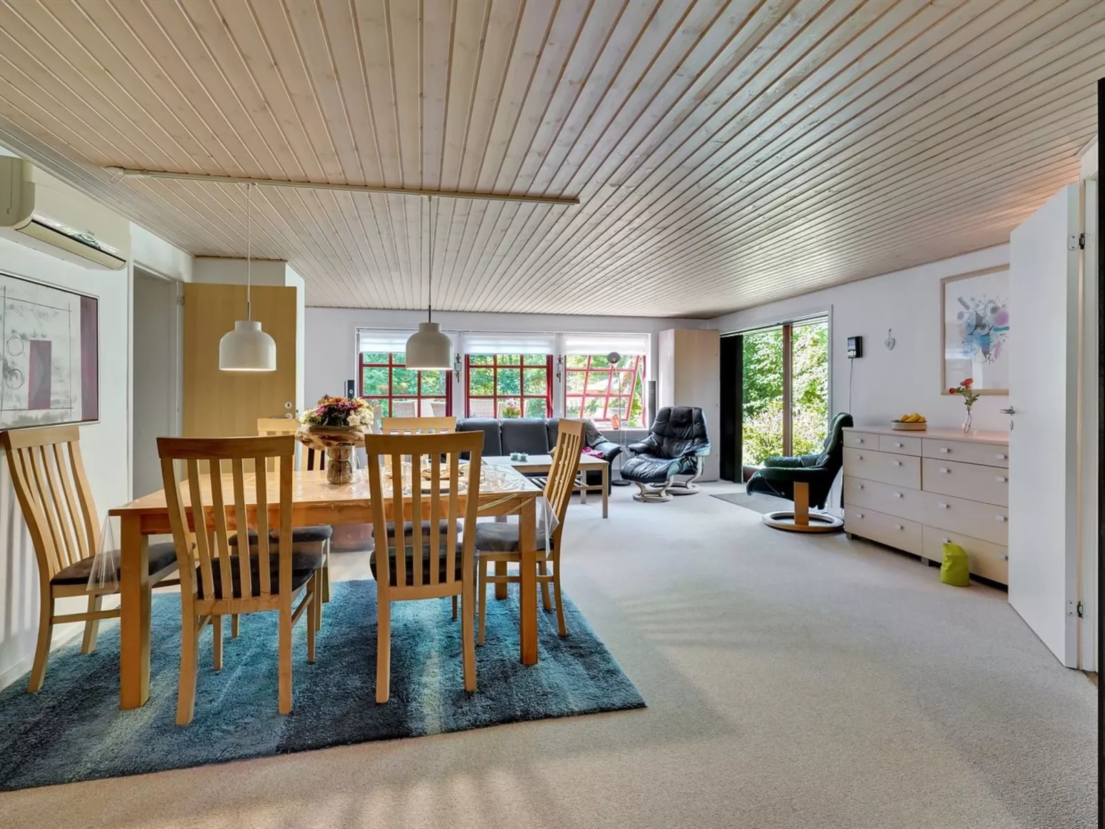 "Gisele" - 30km from the sea-Drinnen