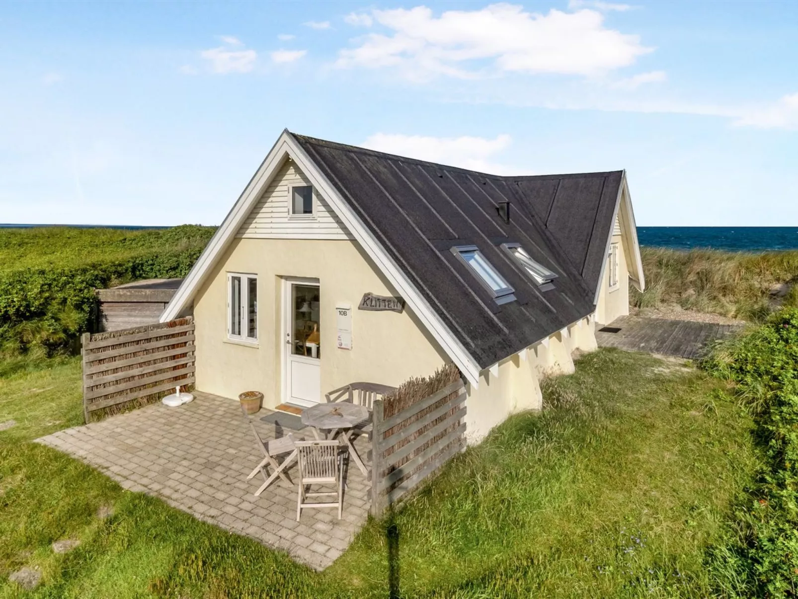 "Ebba" - 25m from the sea-Dehors