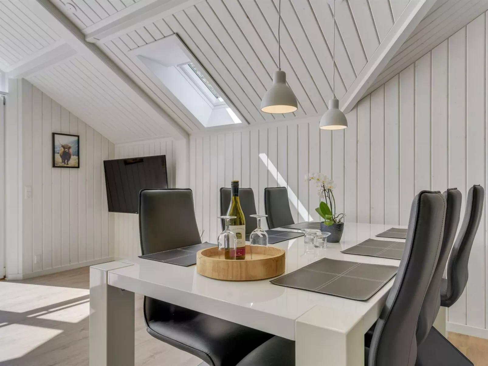 "Aleide" - 29km from the sea-Inside