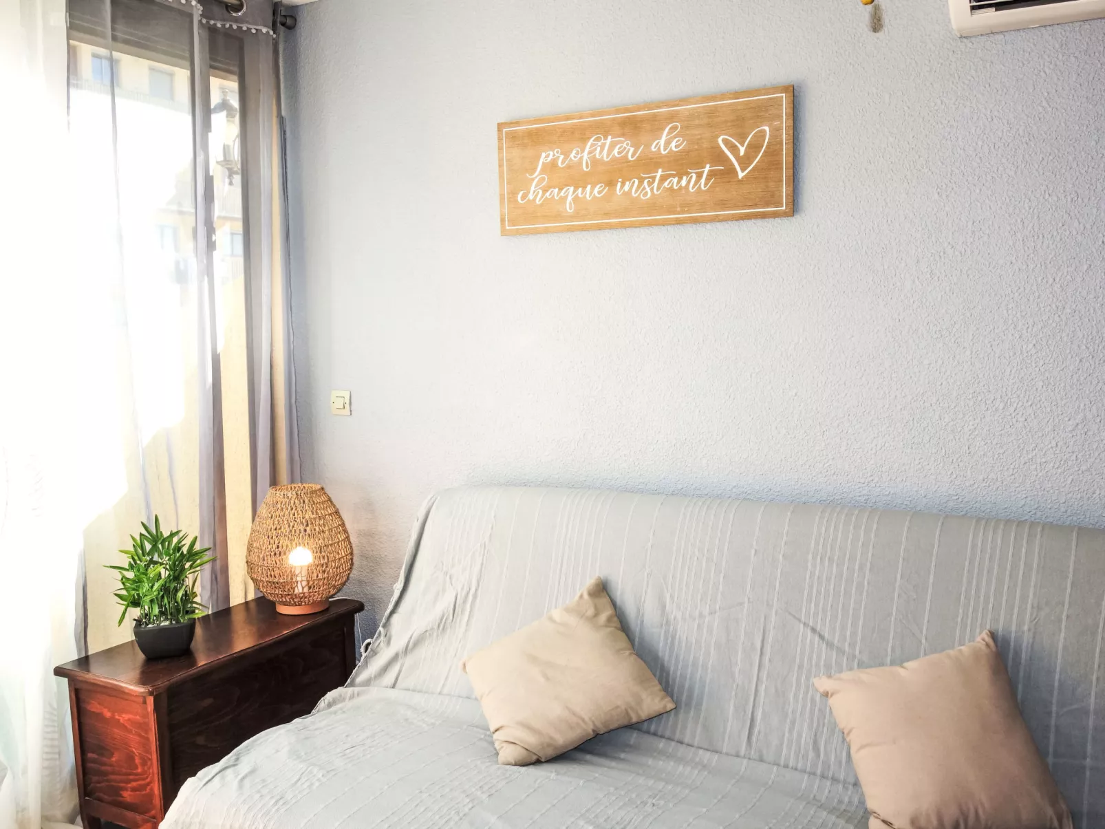 Les Mas de La Mer-Drinnen