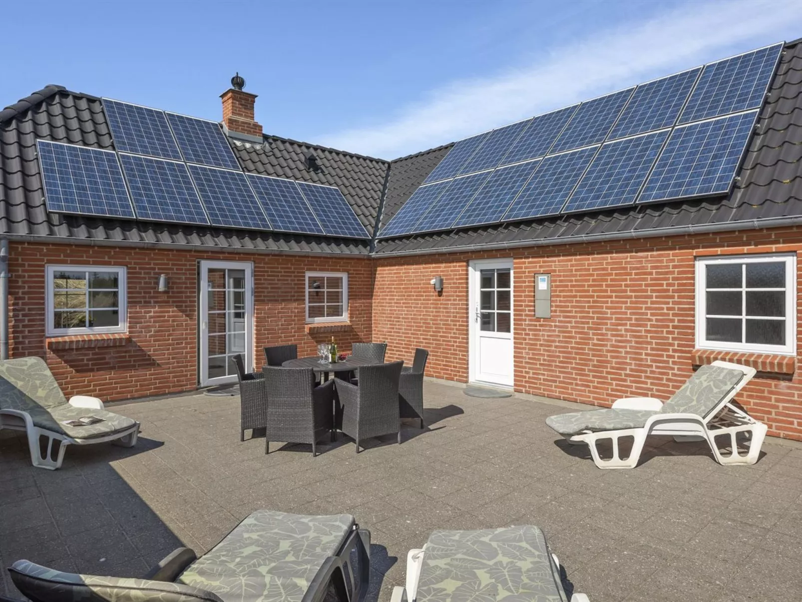 "Didrika" - 800m from the sea-Outside