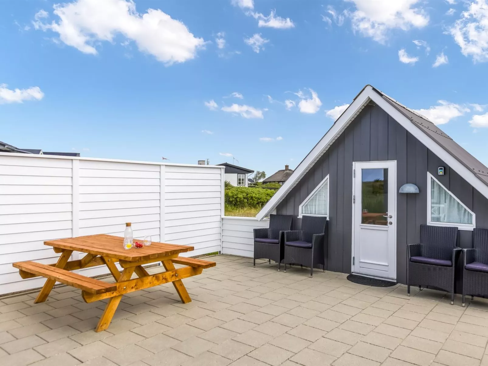 "Mikka" - 450m from the sea-Outside