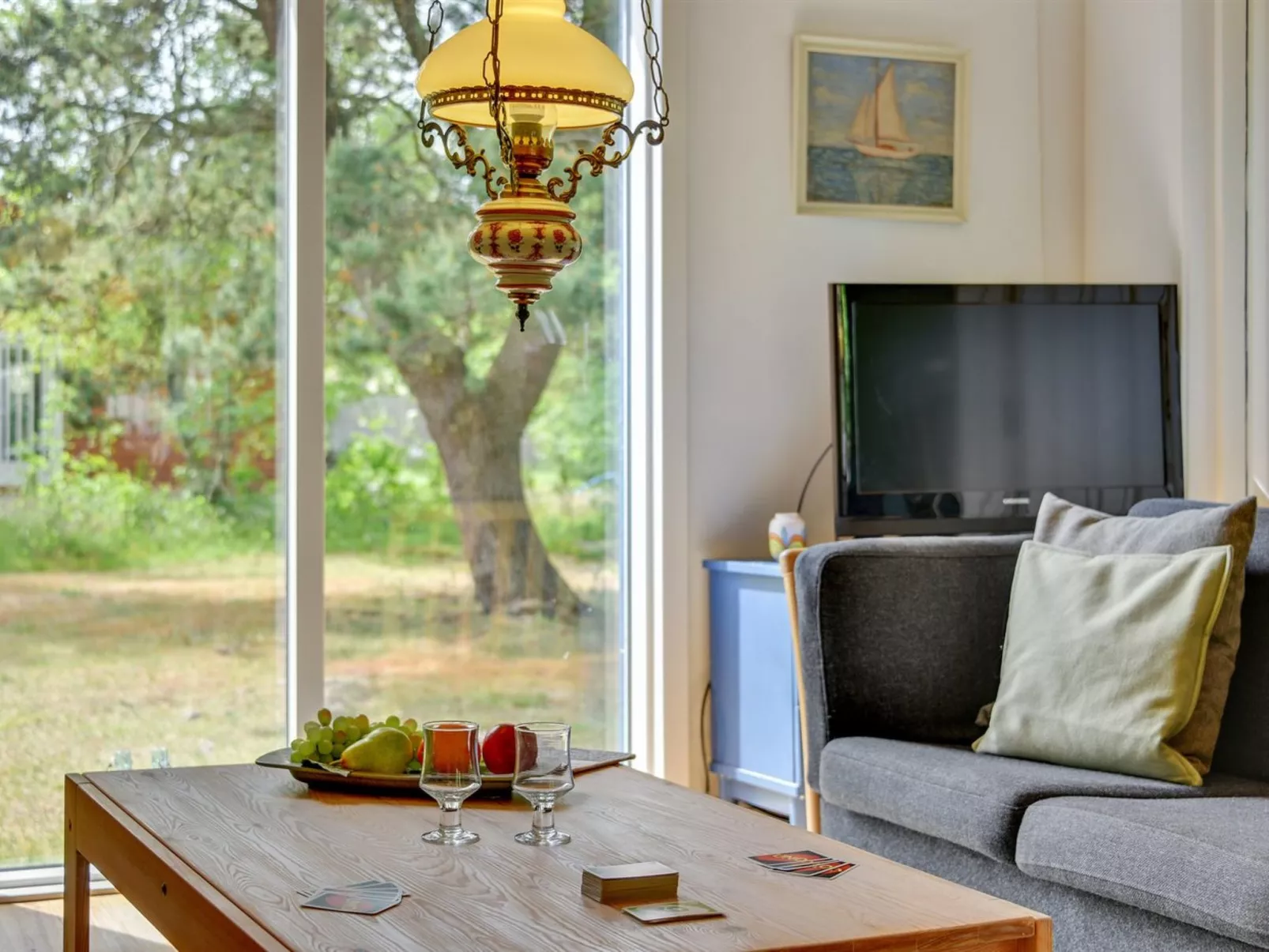 "Sebastian" - 100m to the fjord-Inside