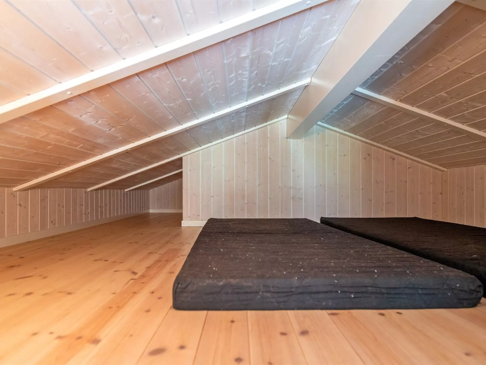 "Gith" - 800m from the sea-Inside