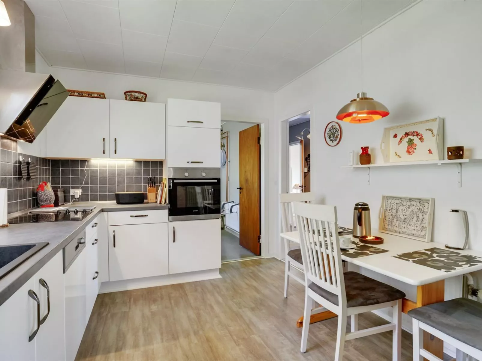 "Slavjanka" - 2km from the sea-Outside