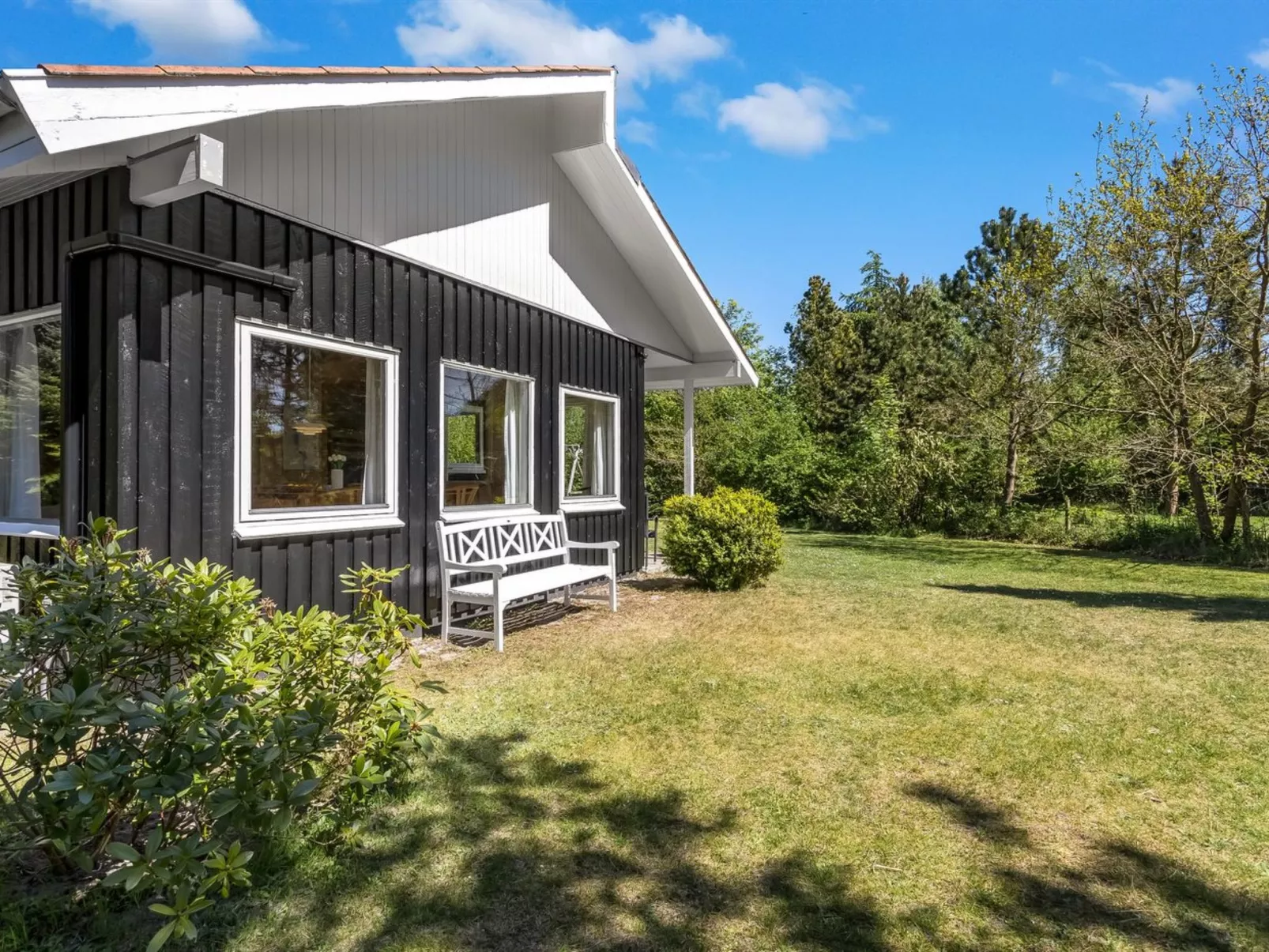 "Rustam" - 600m from the sea-Outside