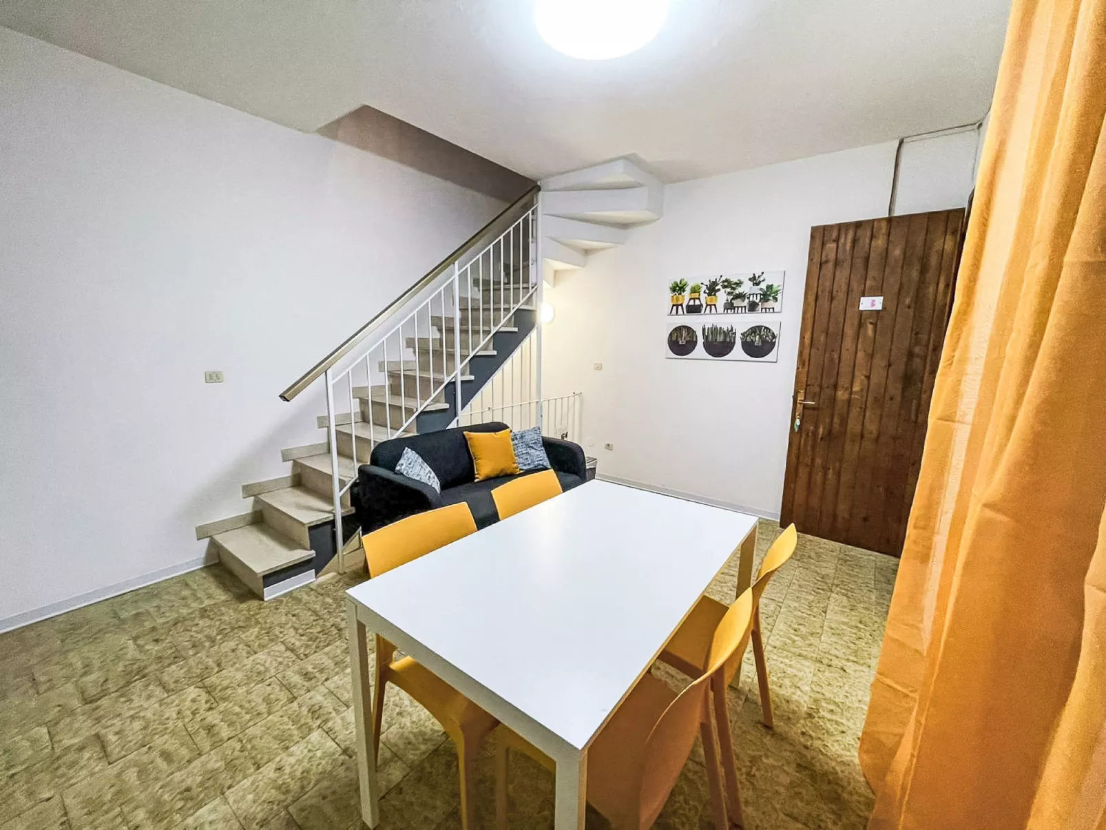 Casa Lucrezia-Inside