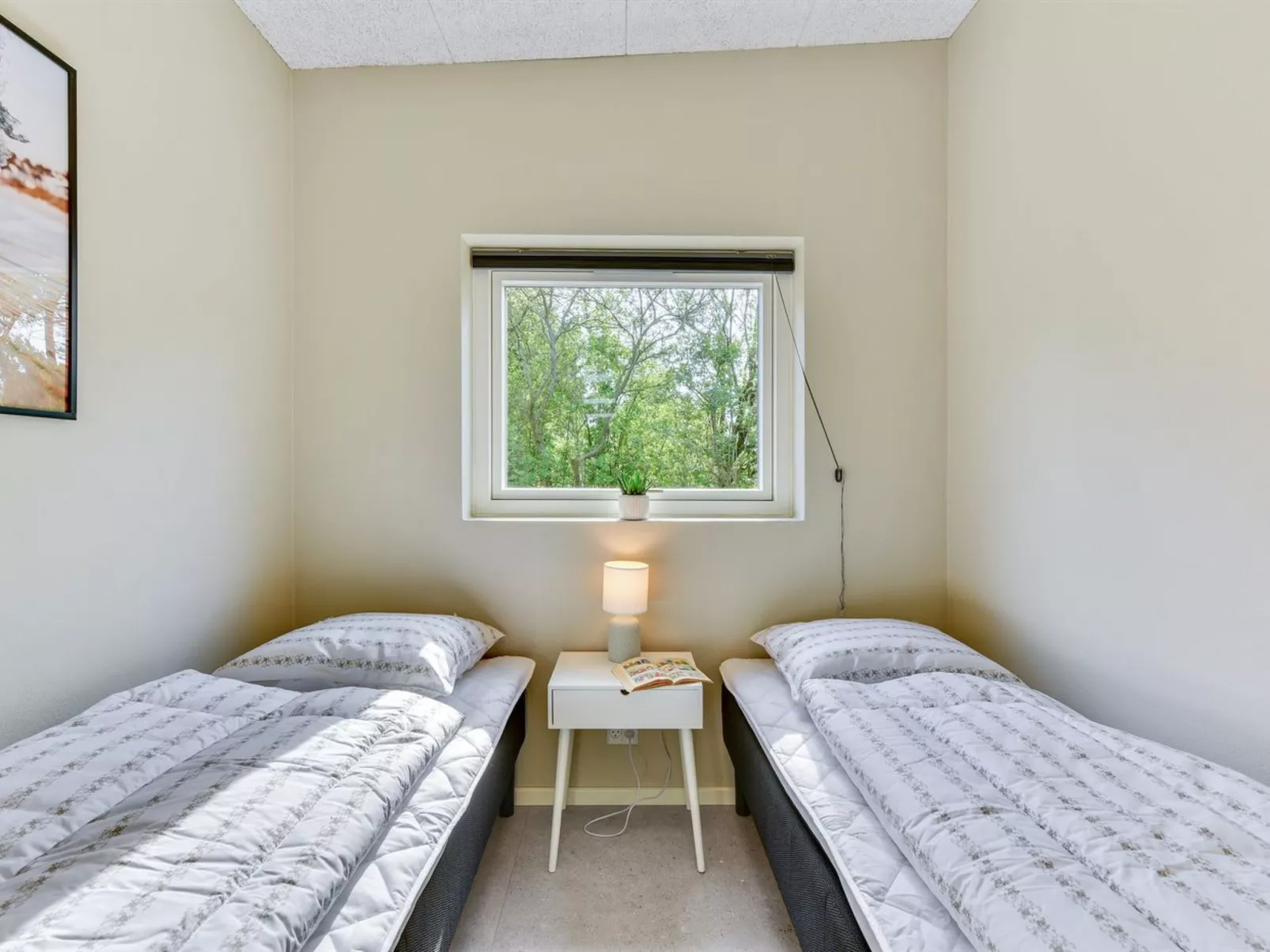 "Hiorulf" - 1.4km from the sea-Inside