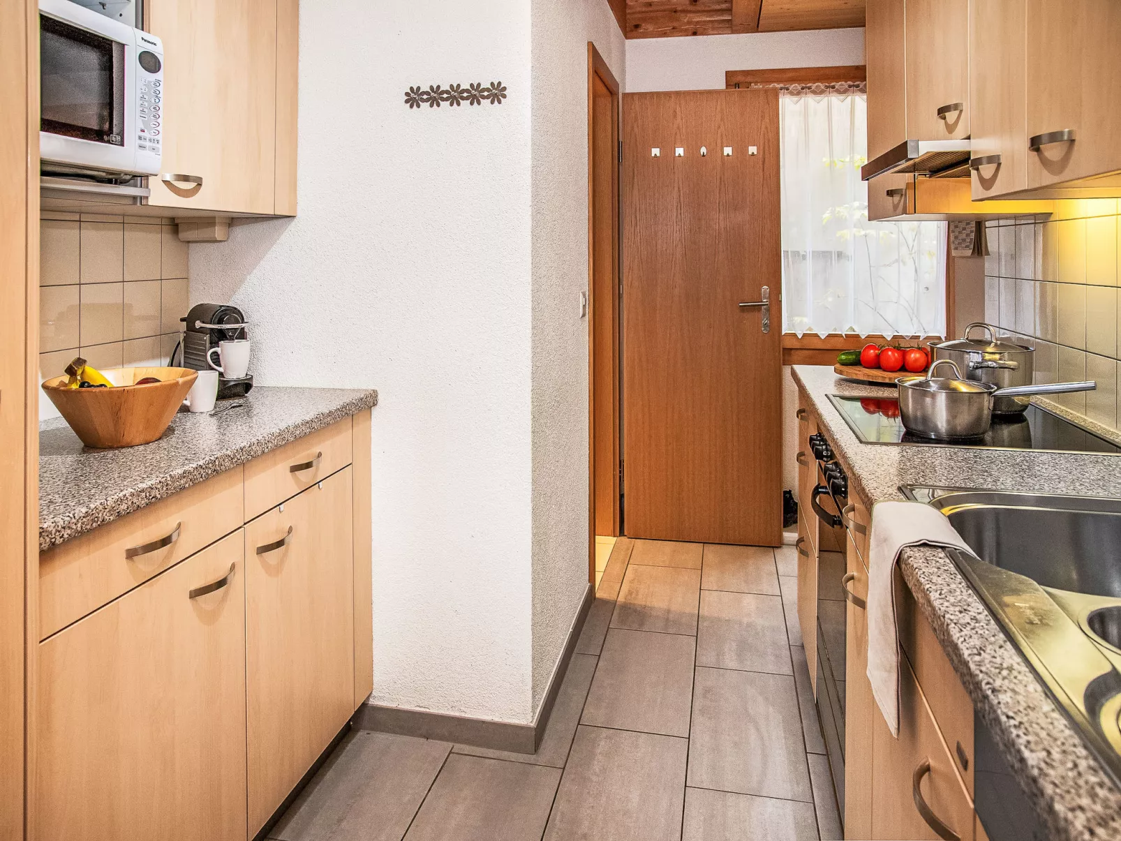 Racer's Retreat Apt.12-Drinnen