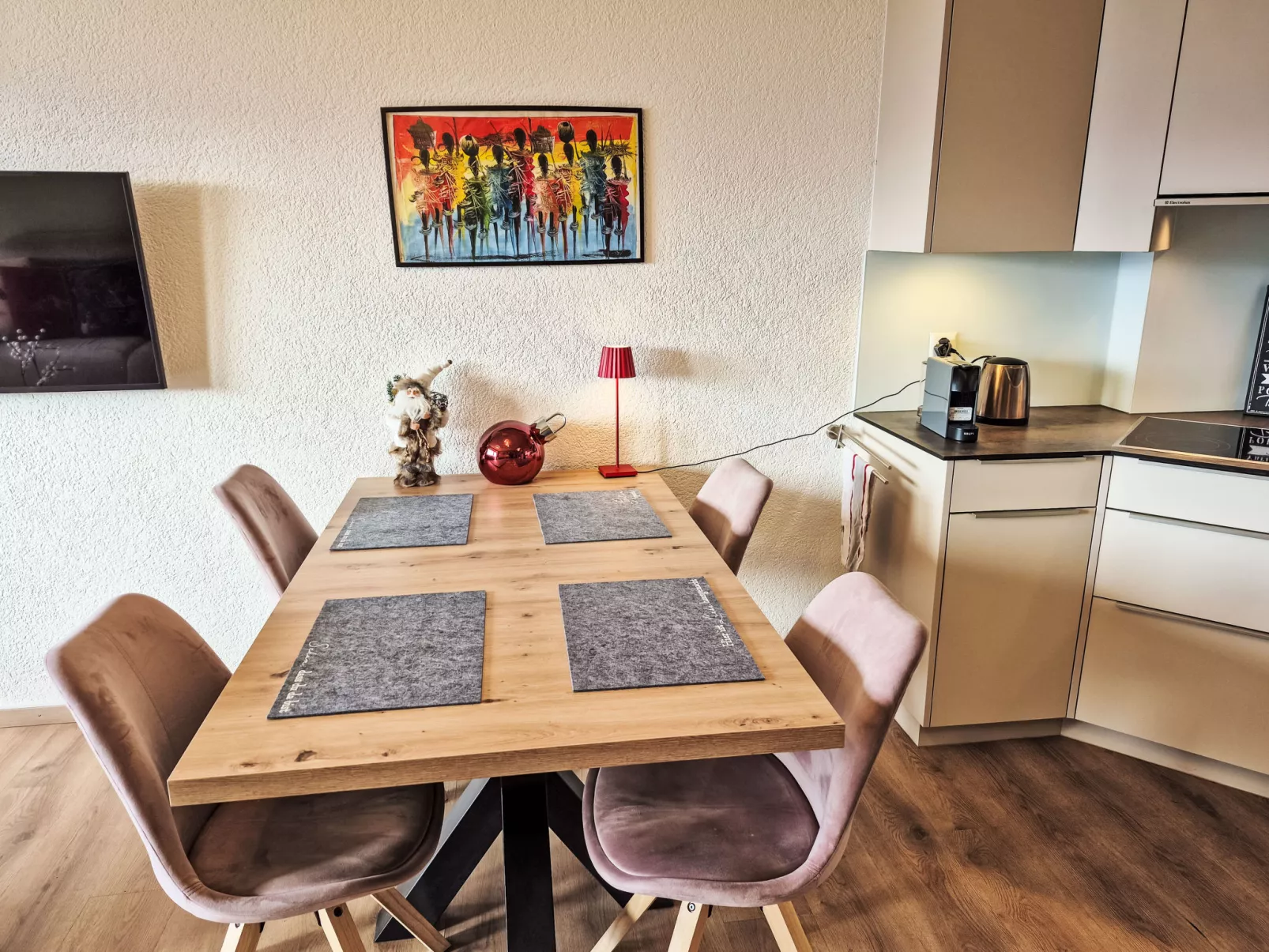 Les Essampilles 25-Dedans