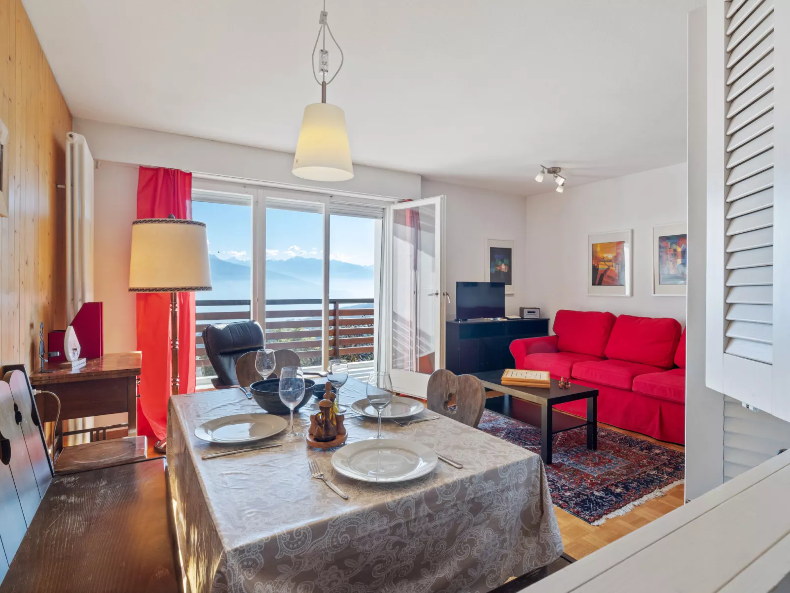 Armorial Est 72-Inside