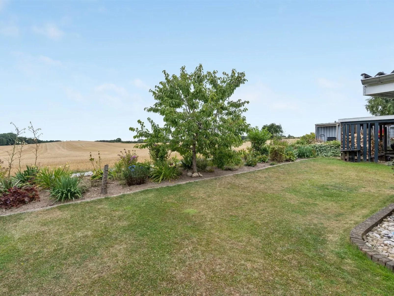 "Asya" - 600m from the sea-Outside