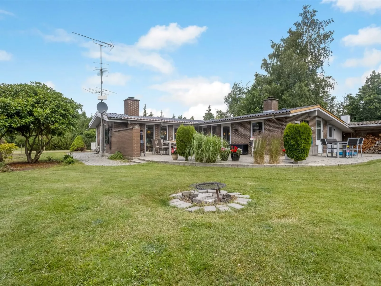 "Sessa" - 800m from the sea-Outside