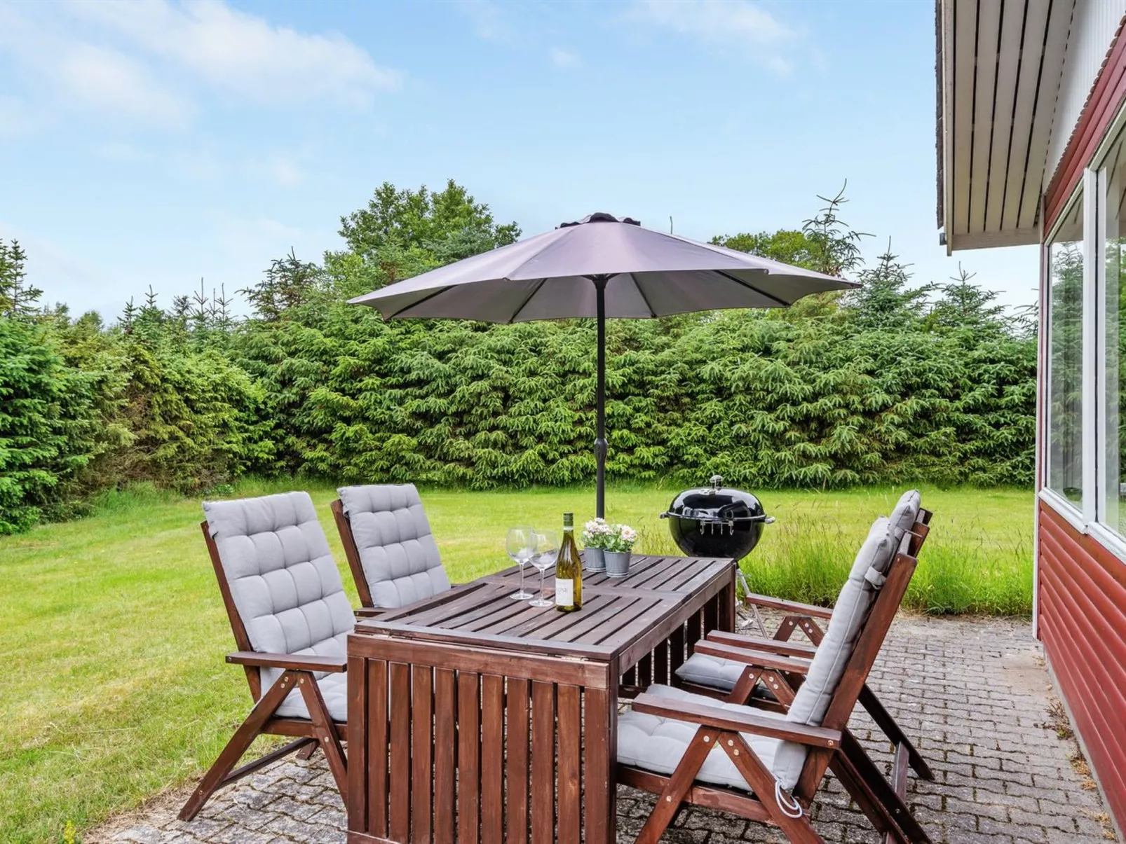 "Anevay" - 300m from the sea-Outside